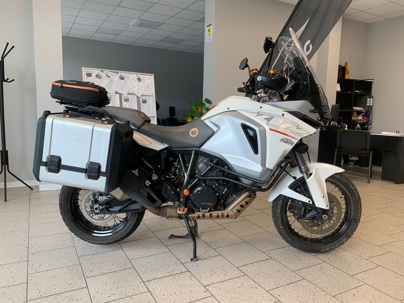 KTM 1290 SUPER ADVENTURE T