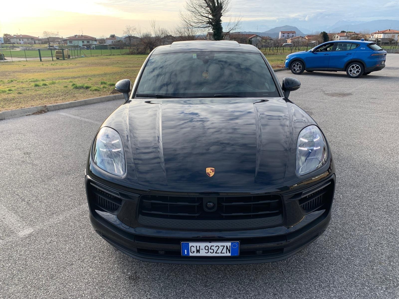 PORSCHE MACAN GTS