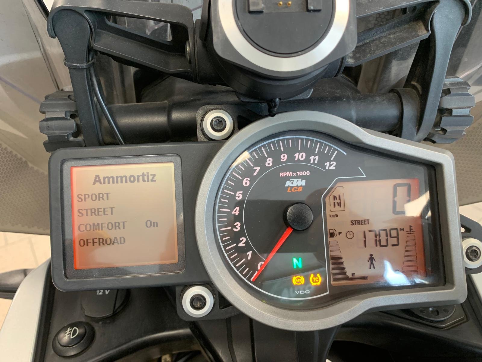 KTM 1290 SUPER ADVENTURE T