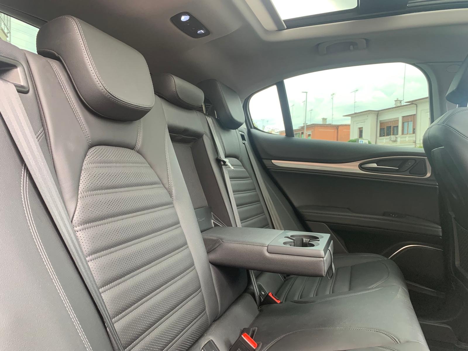 ALFA ROMEO STELVIO Q4 VELOCE