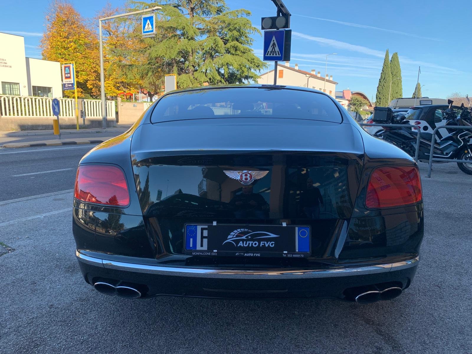 BENTLEY CONTINENTAL GT V8