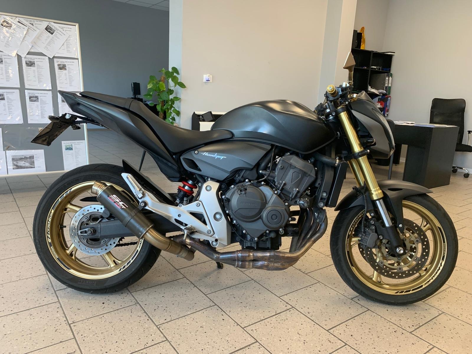 HONDA CB 600 F HORNET