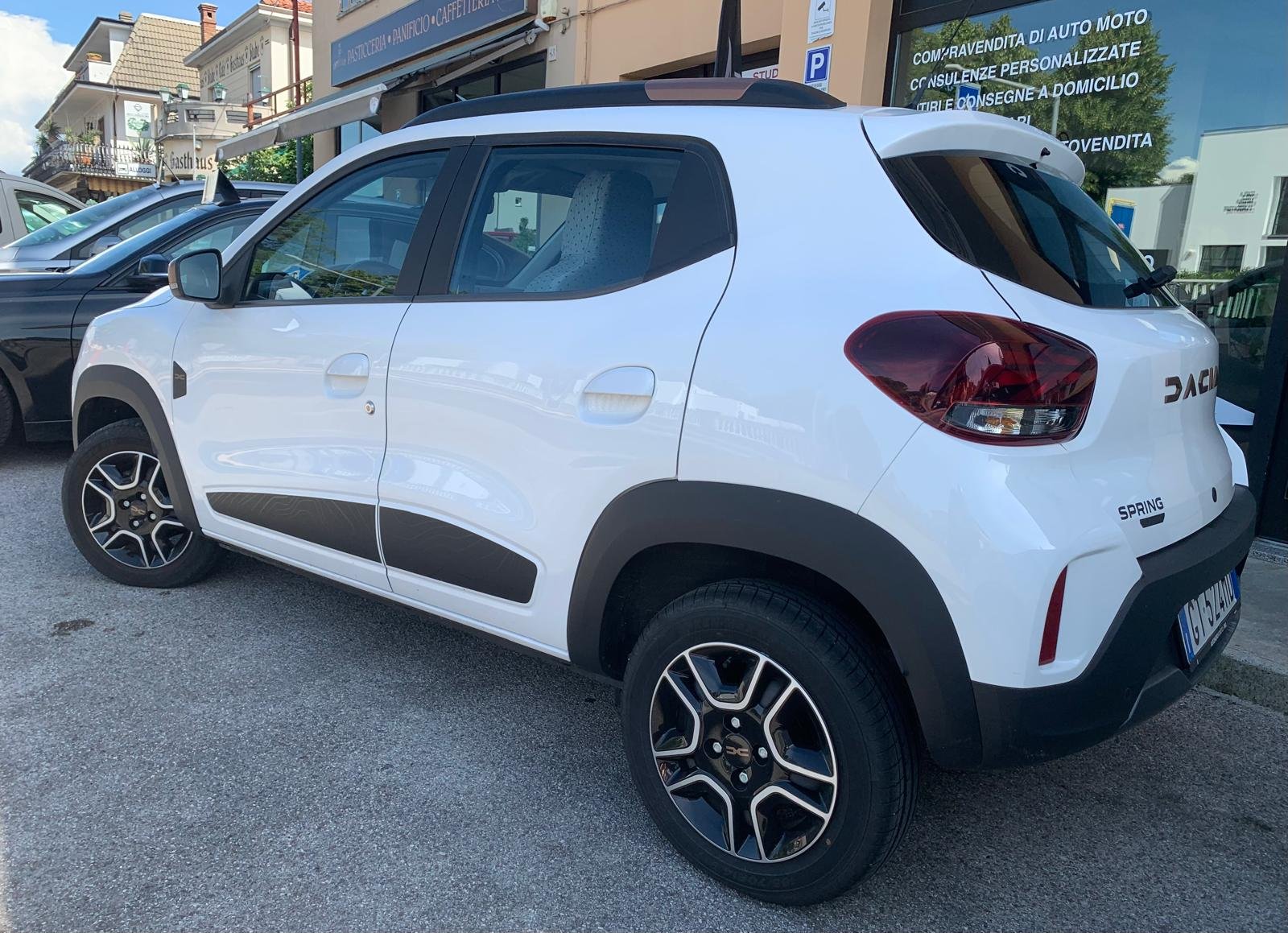 DACIA SPRING