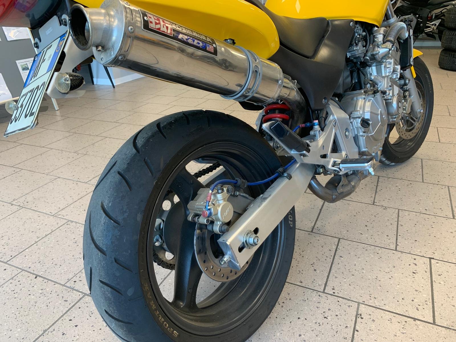 HONDA HORNET