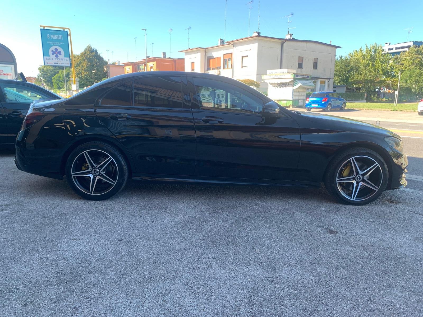 MERCEDES-BENZ C220