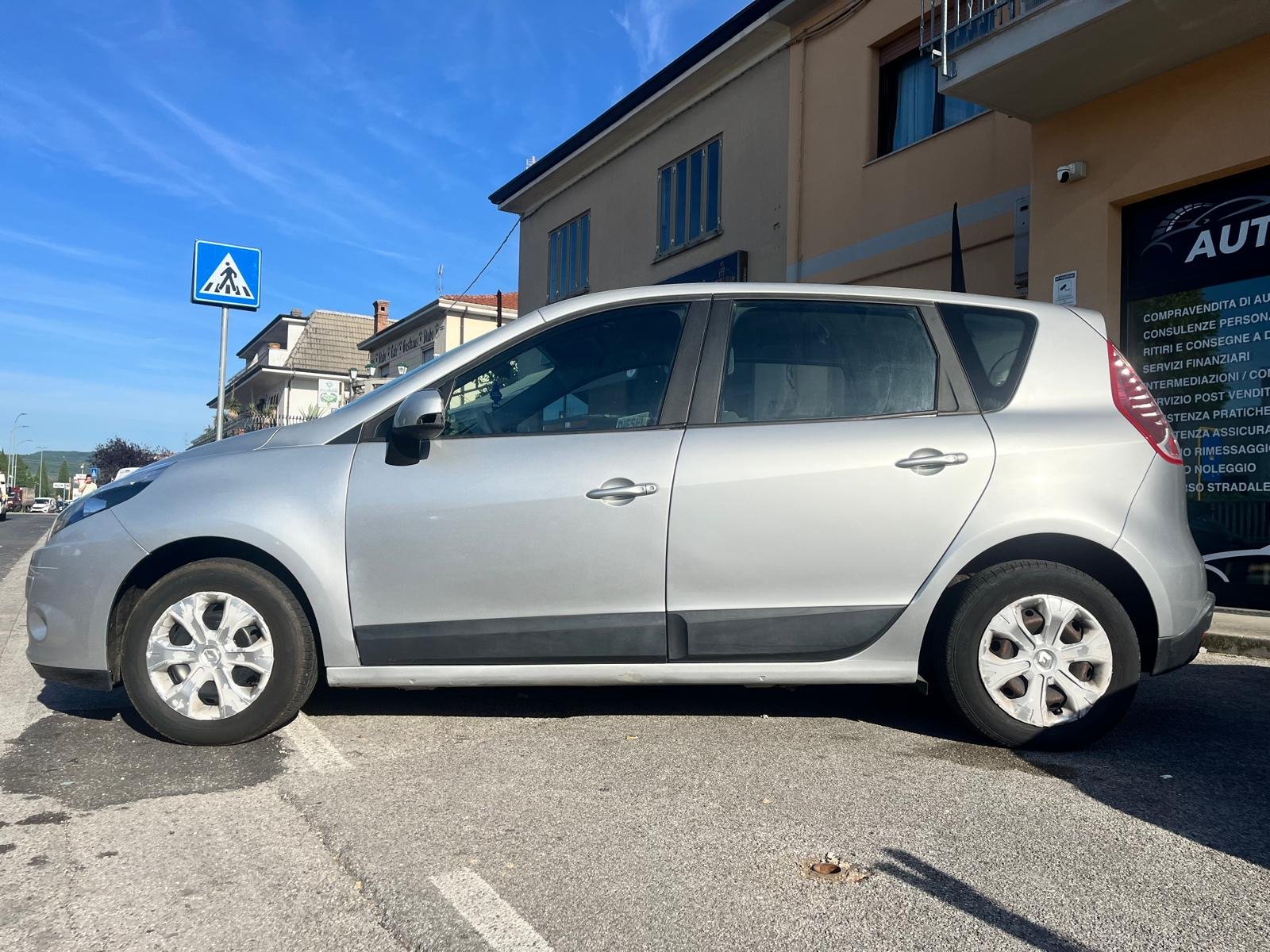 RENAULT SCENIC