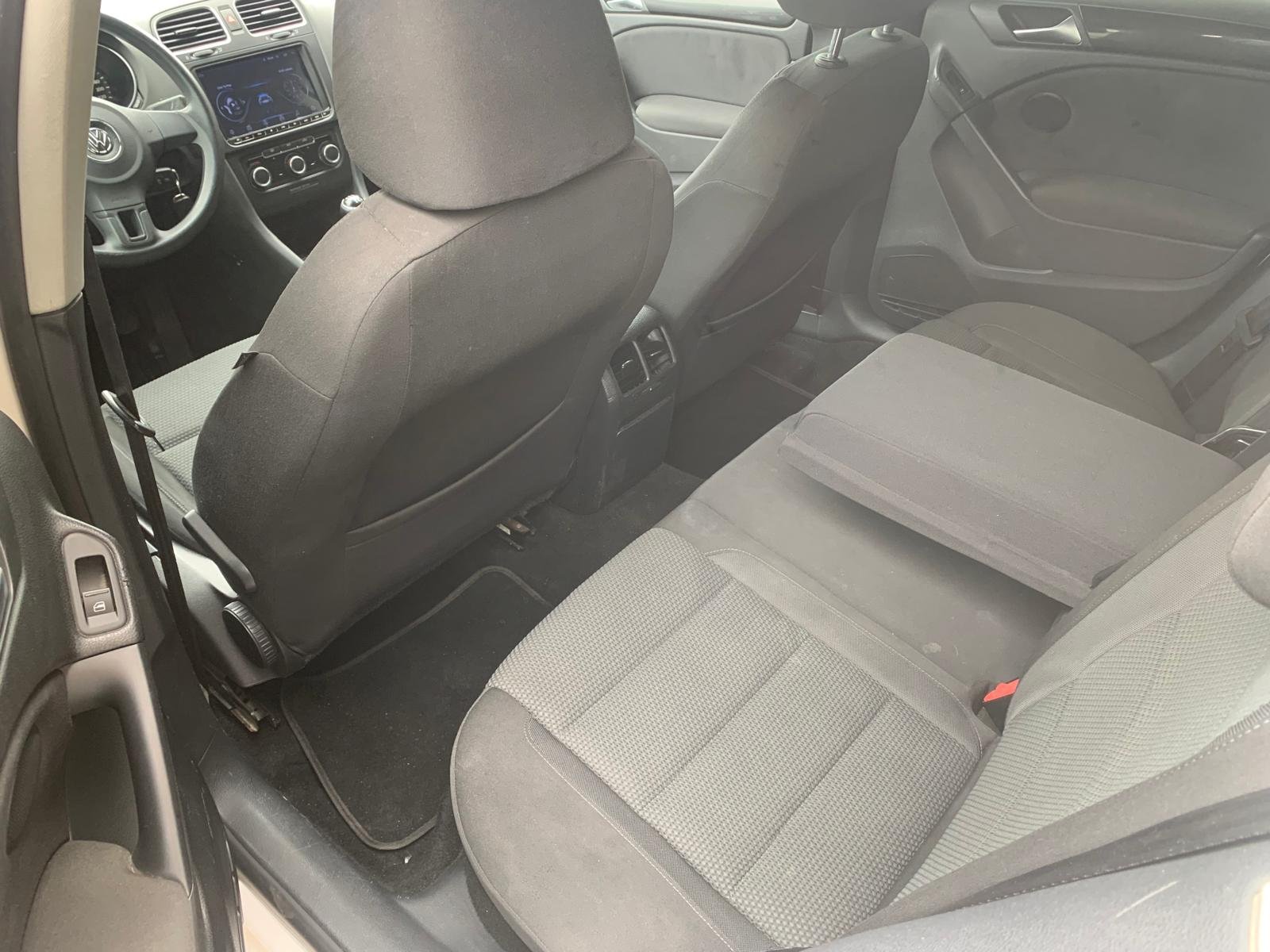 VOLKSWAGEN GOLF VI
