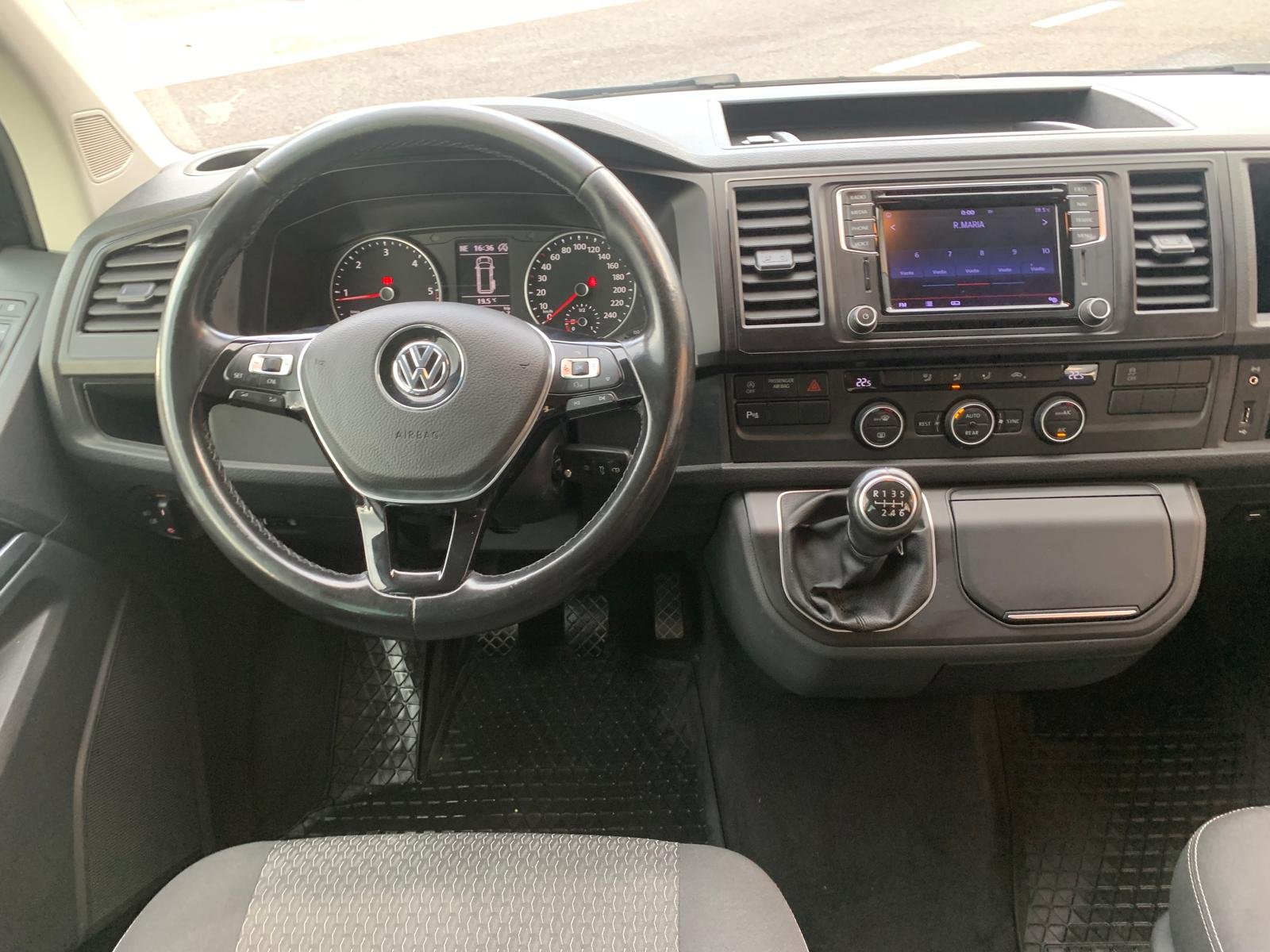 VOLKSWAGEN MULTIVAN T6