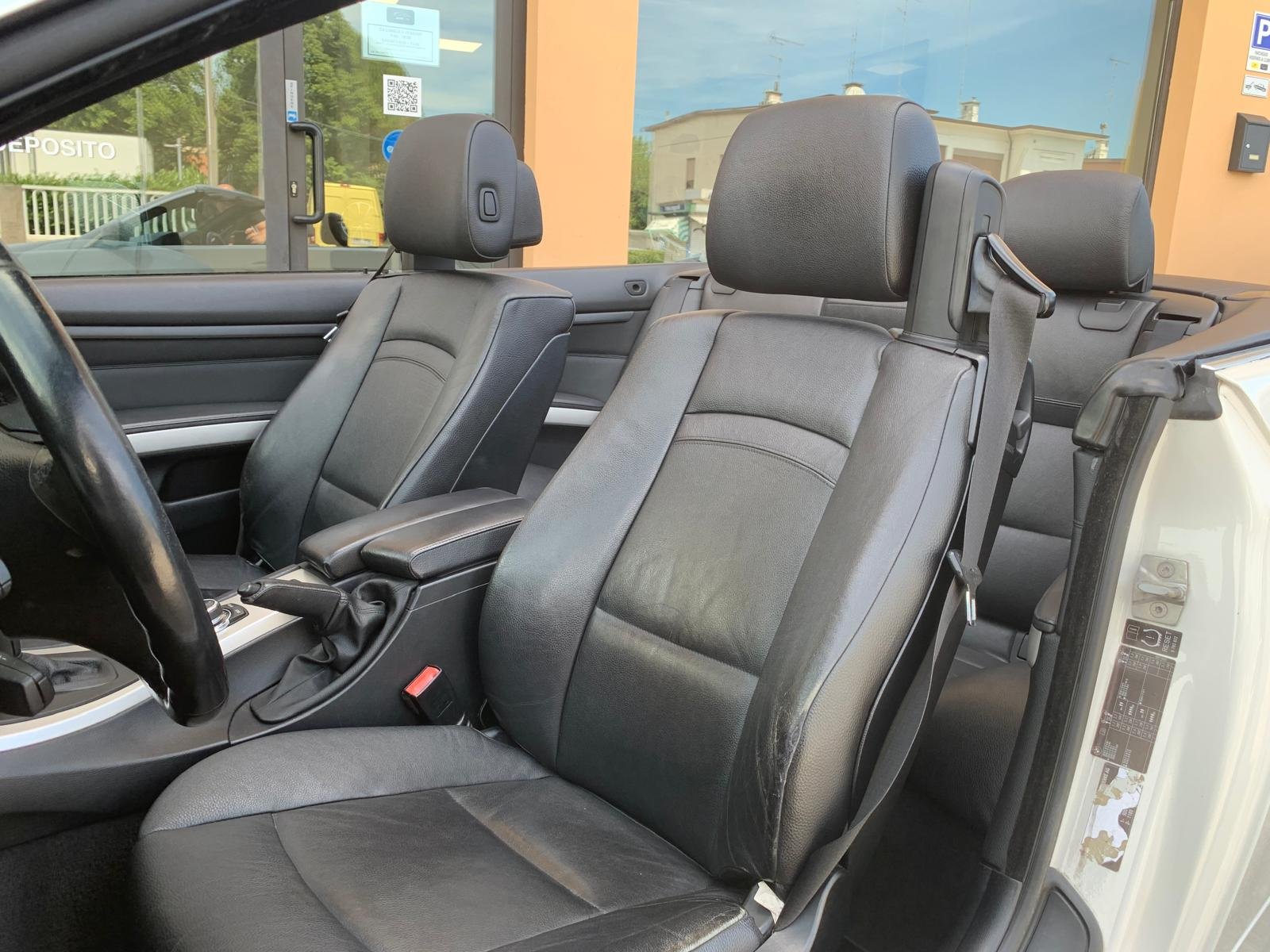 BMW E93 320d CABRIO
