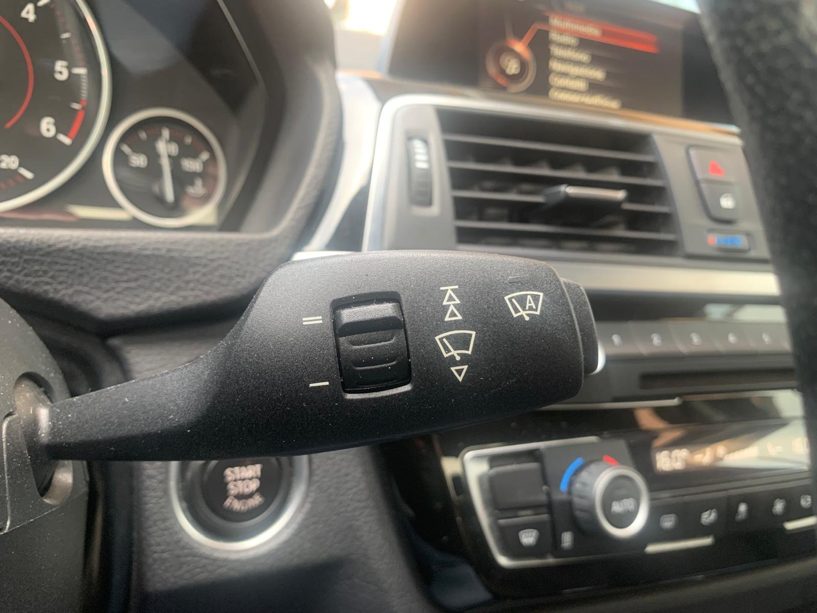 BMW 320 F30