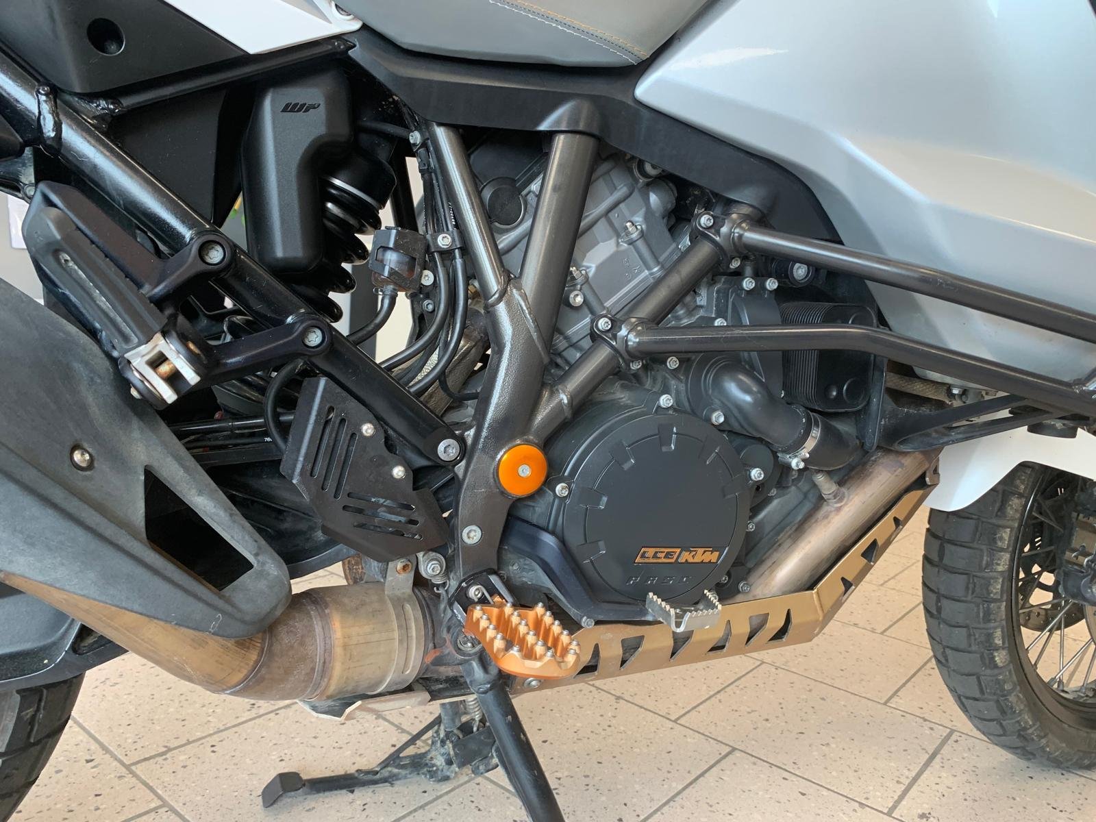 KTM 1290 SUPER ADVENTURE T