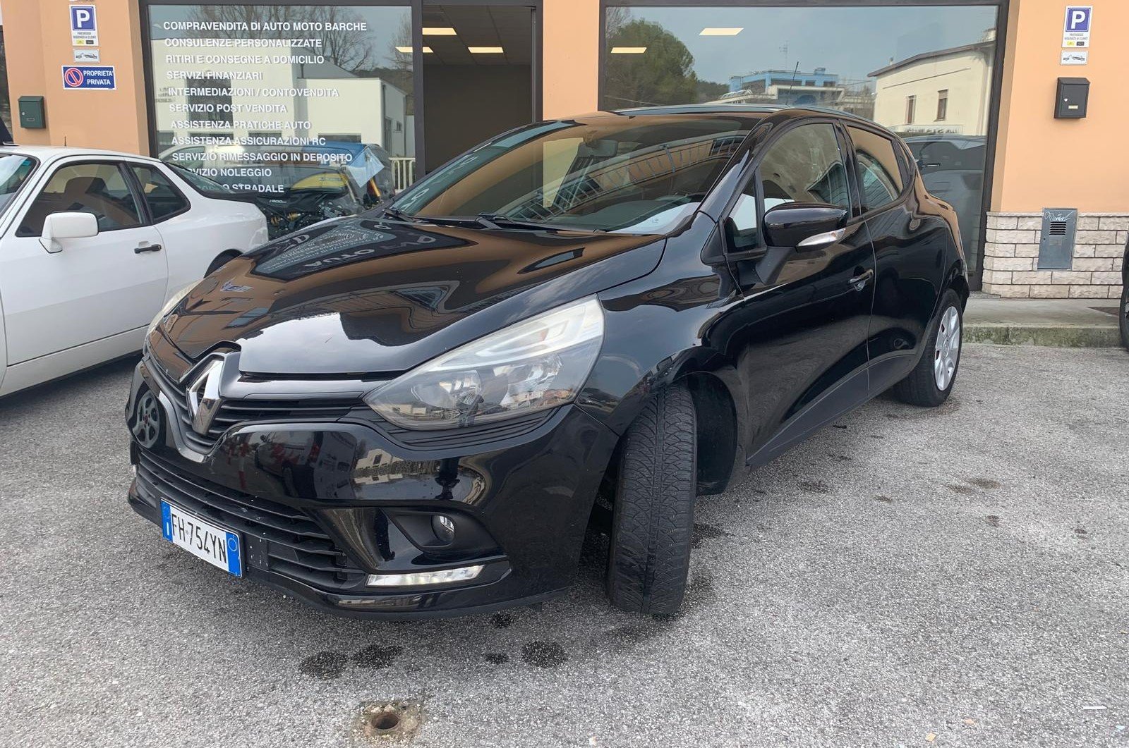 RENAULT CLIO