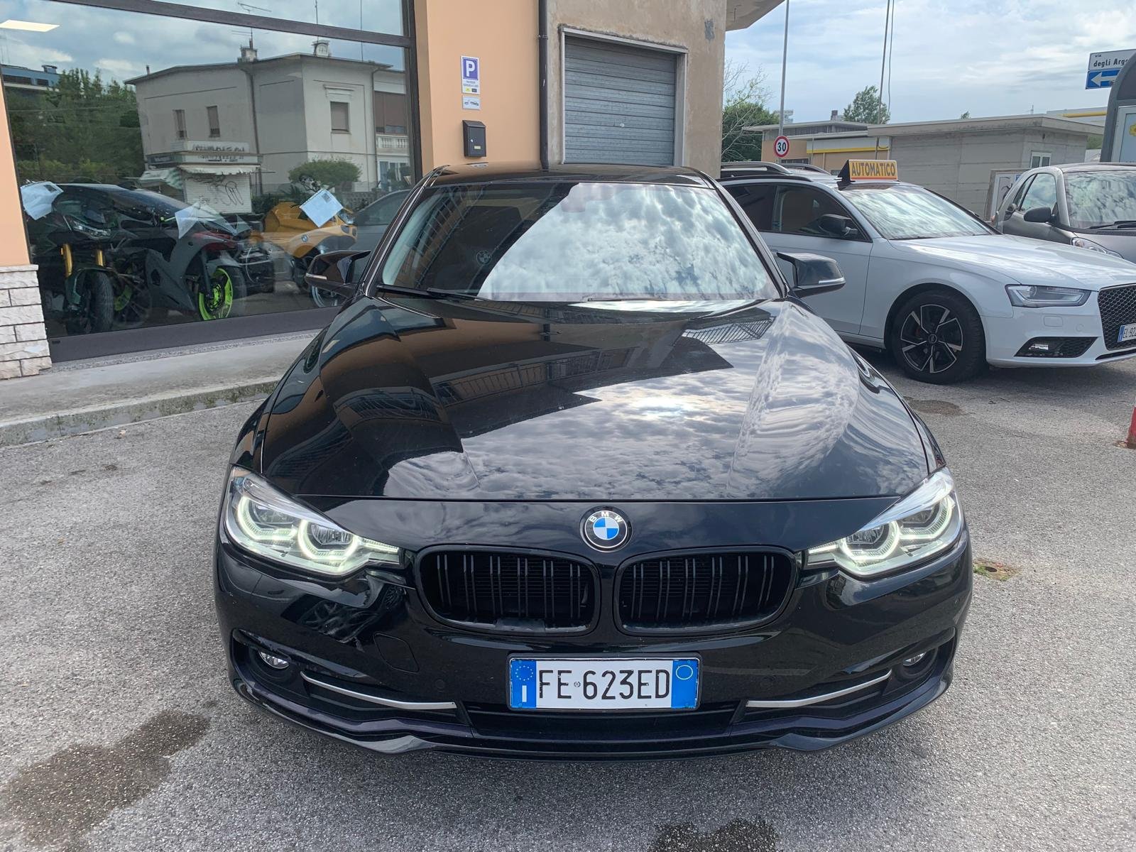 BMW 320 F30