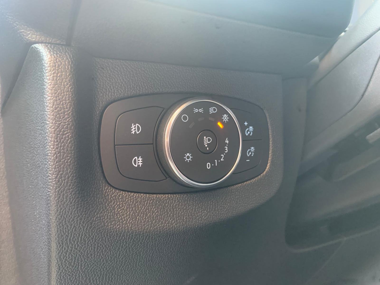 FORD TOURNEO COURIER