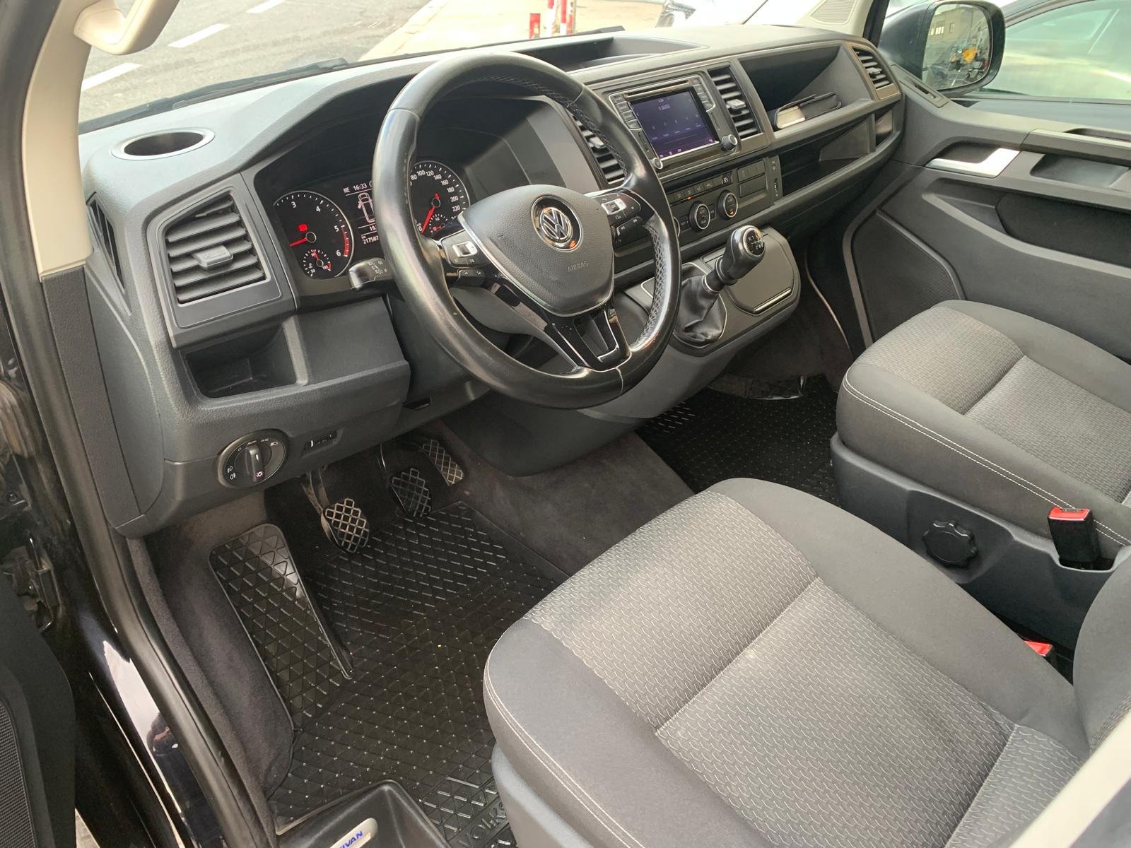 VOLKSWAGEN MULTIVAN T6