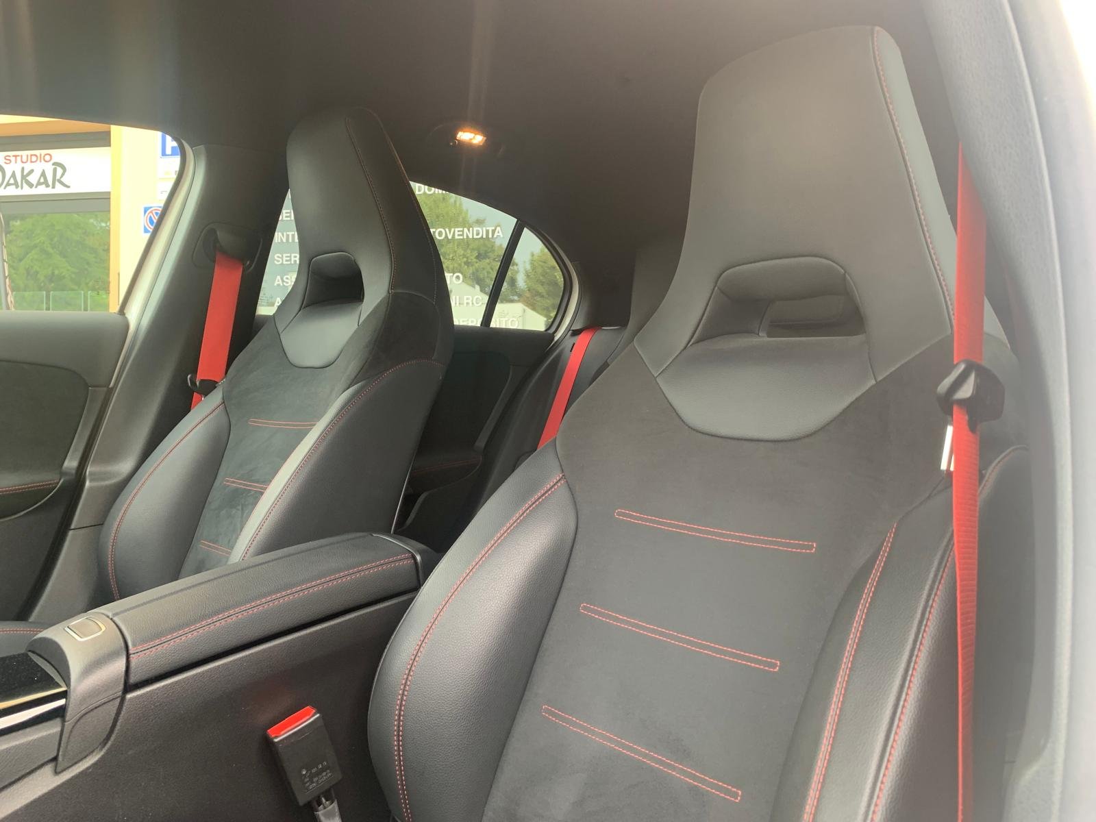 MERCEDES-BENZ A35 AMG 4MATIC