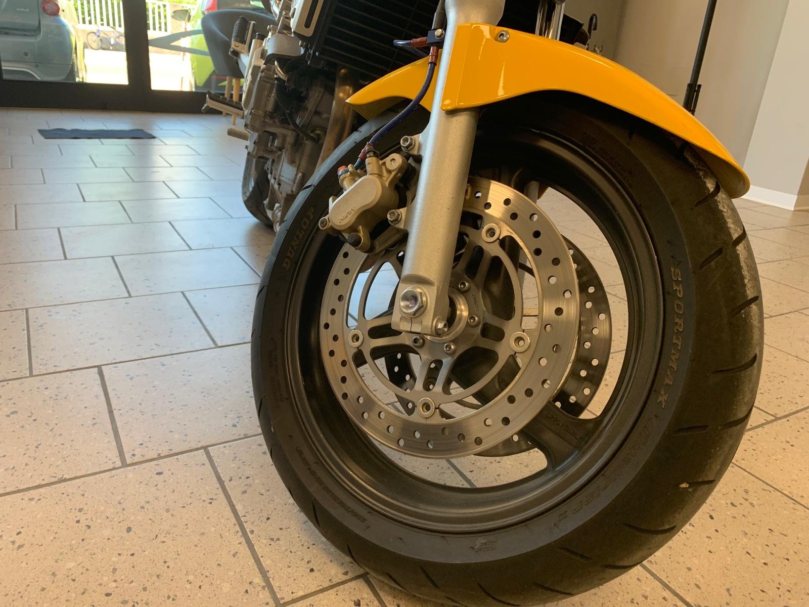HONDA HORNET
