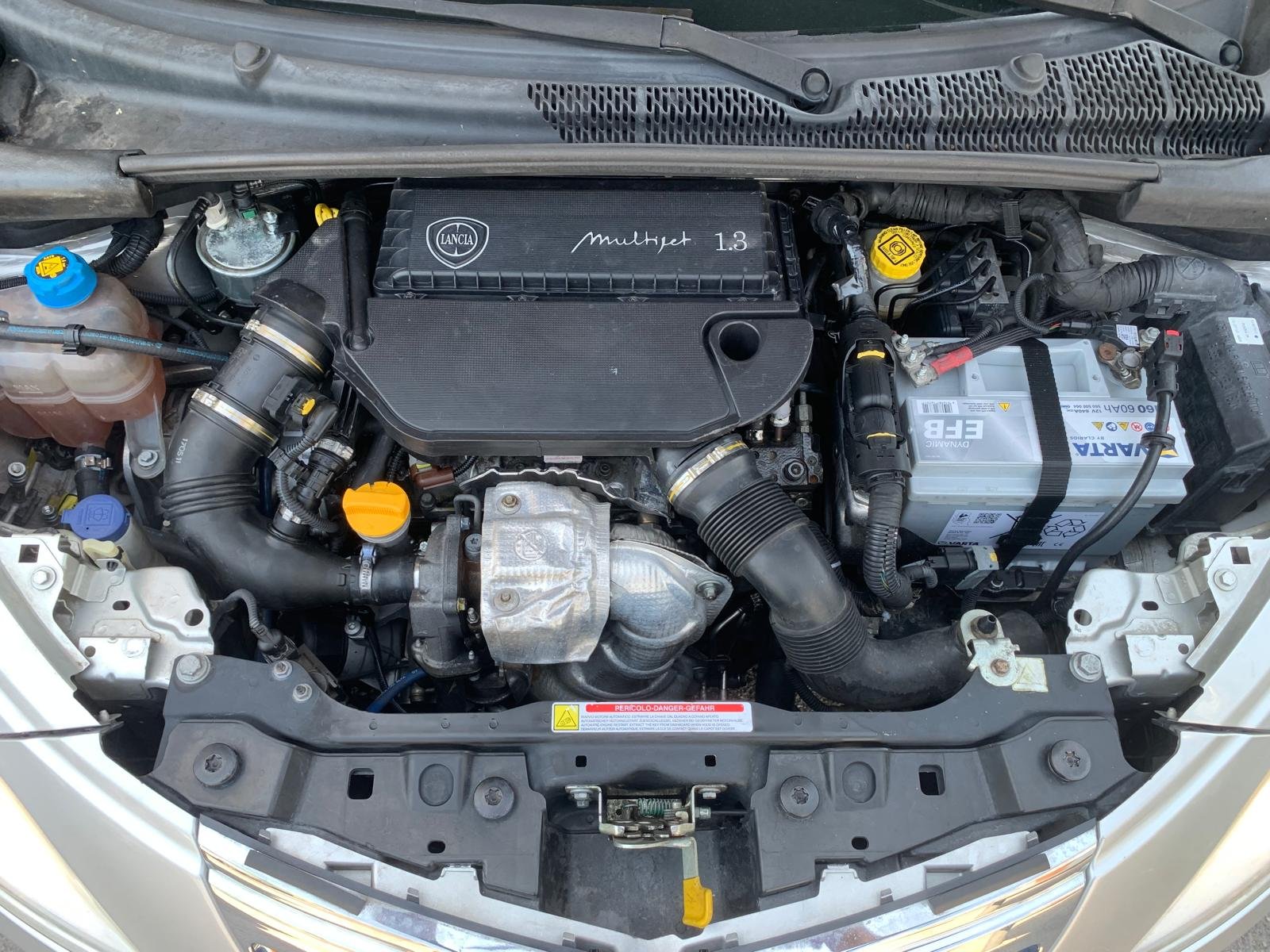 LANCIA YPSILON