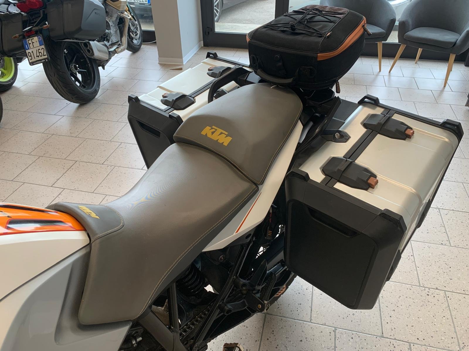 KTM 1290 SUPER ADVENTURE T