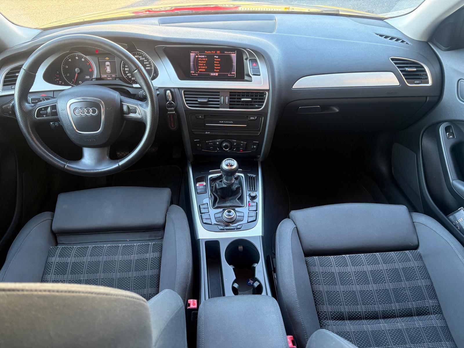 AUDI A4 AVANT