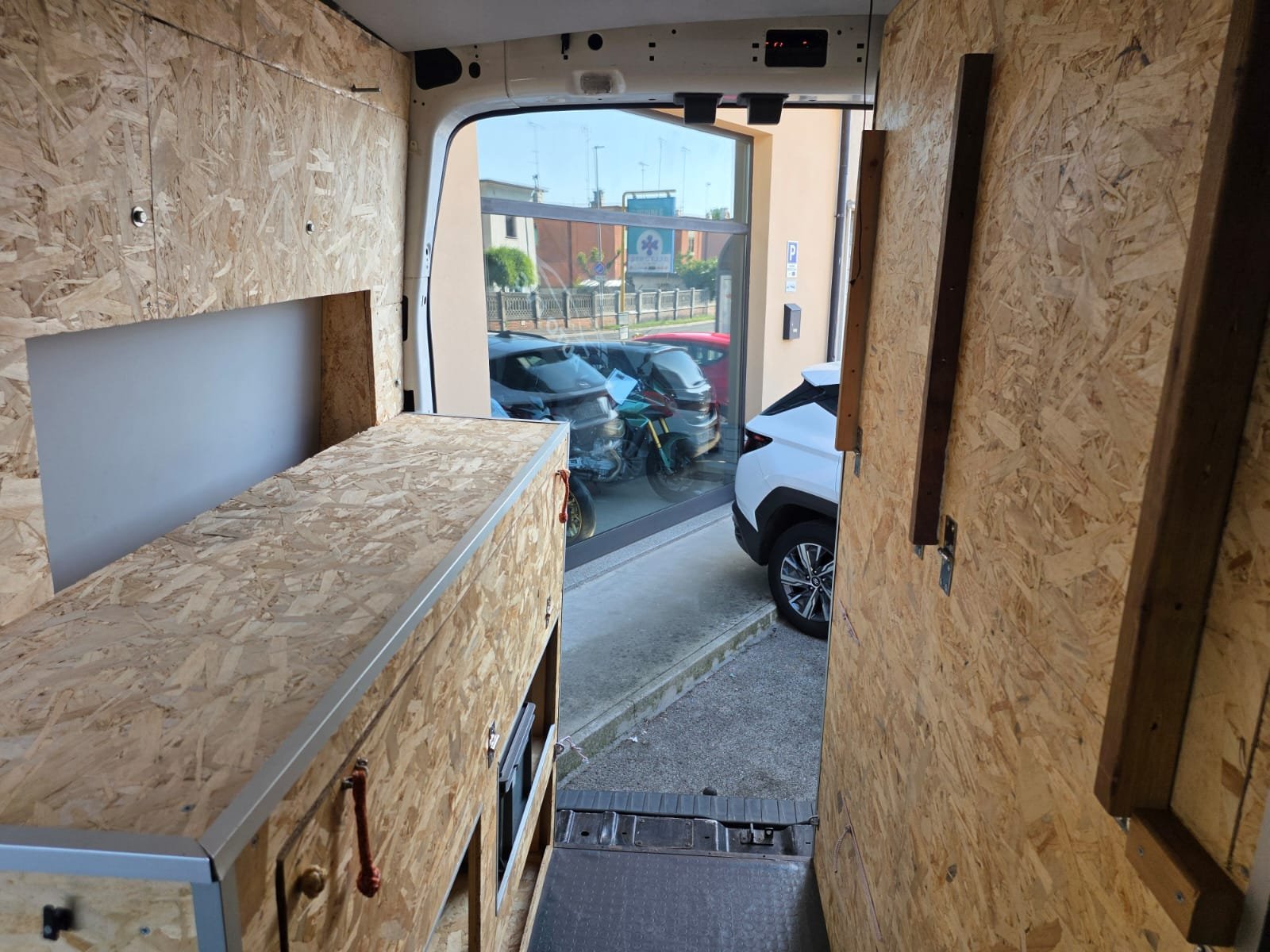 FORD TRANSIT CAMPERIZZATO