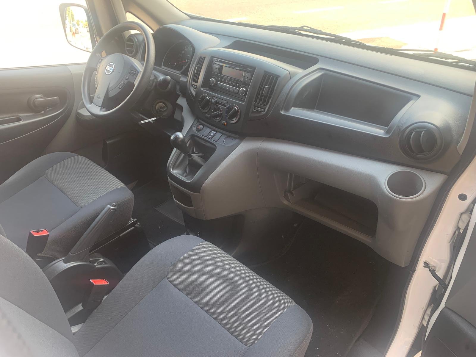 NISSAN NV200