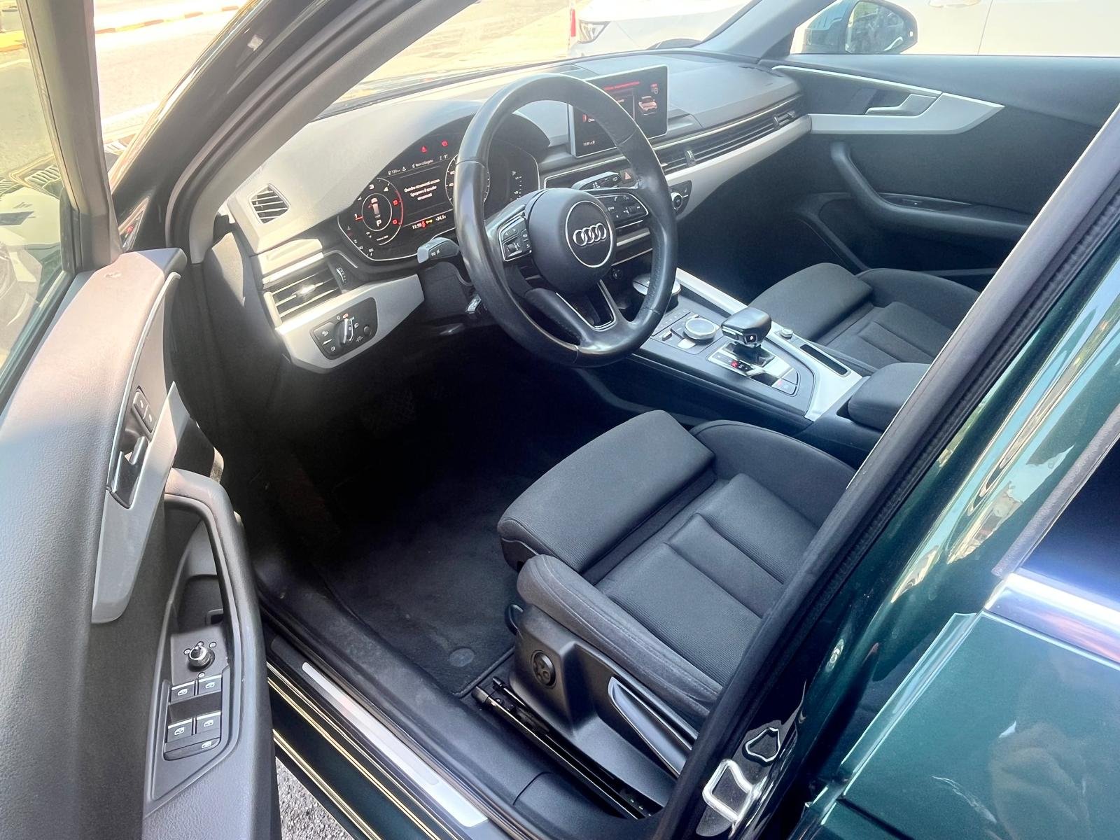 AUDI A4 AVANT