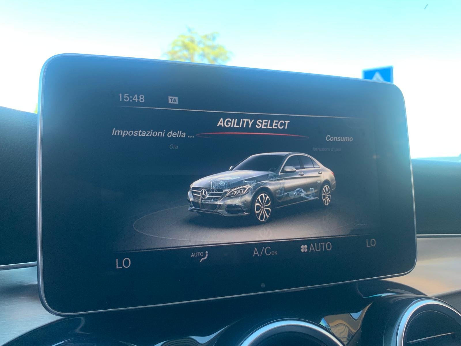 MERCEDES-BENZ C220