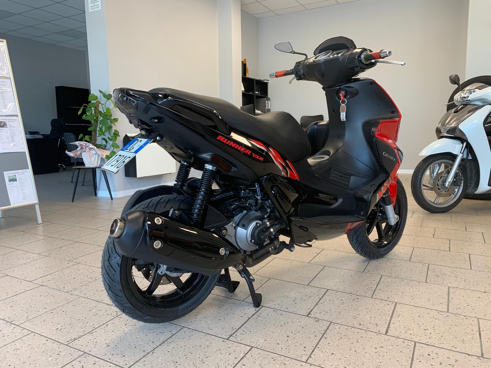 GILERA RUNNER VXR 200