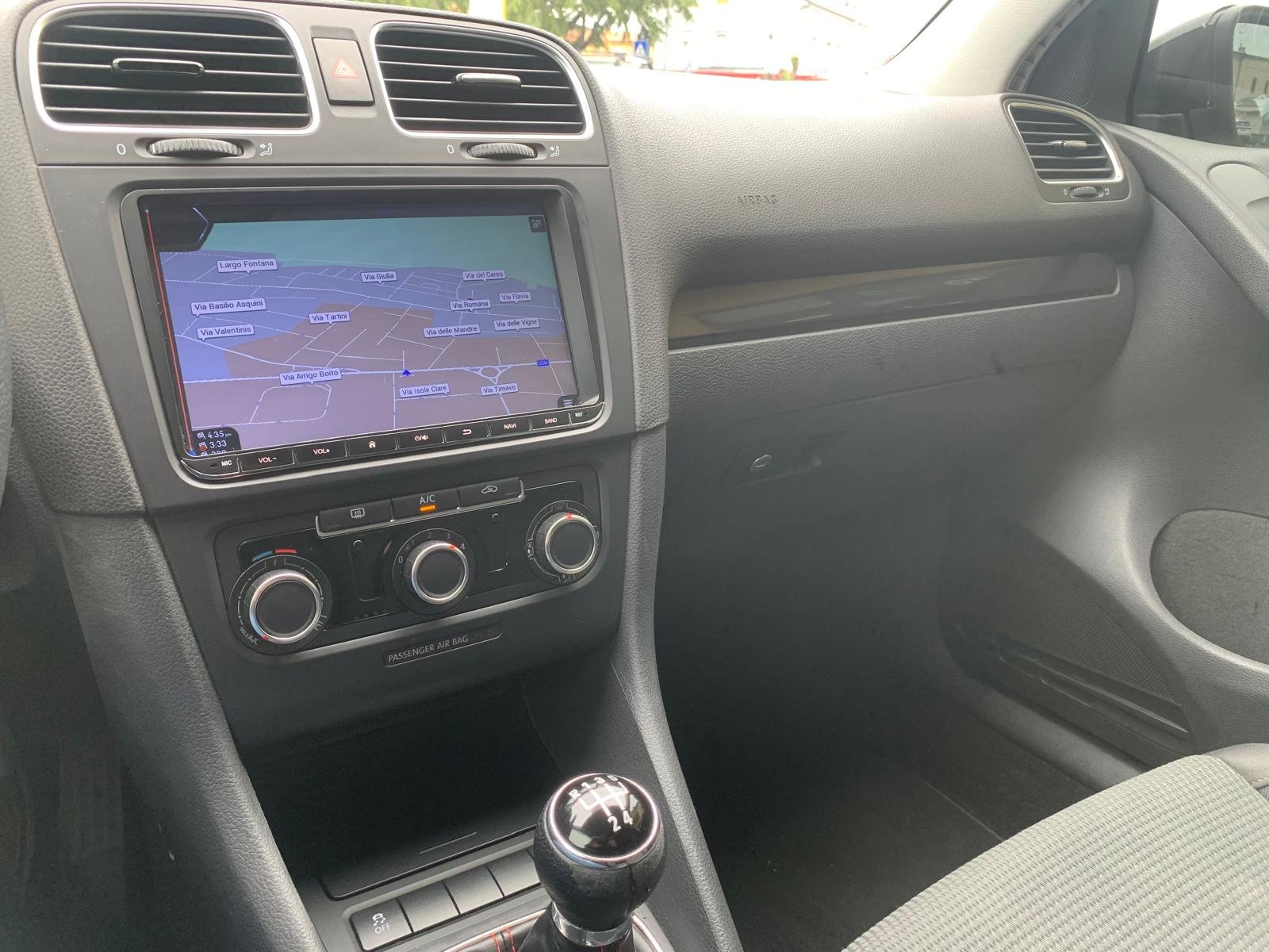 VOLKSWAGEN GOLF VI