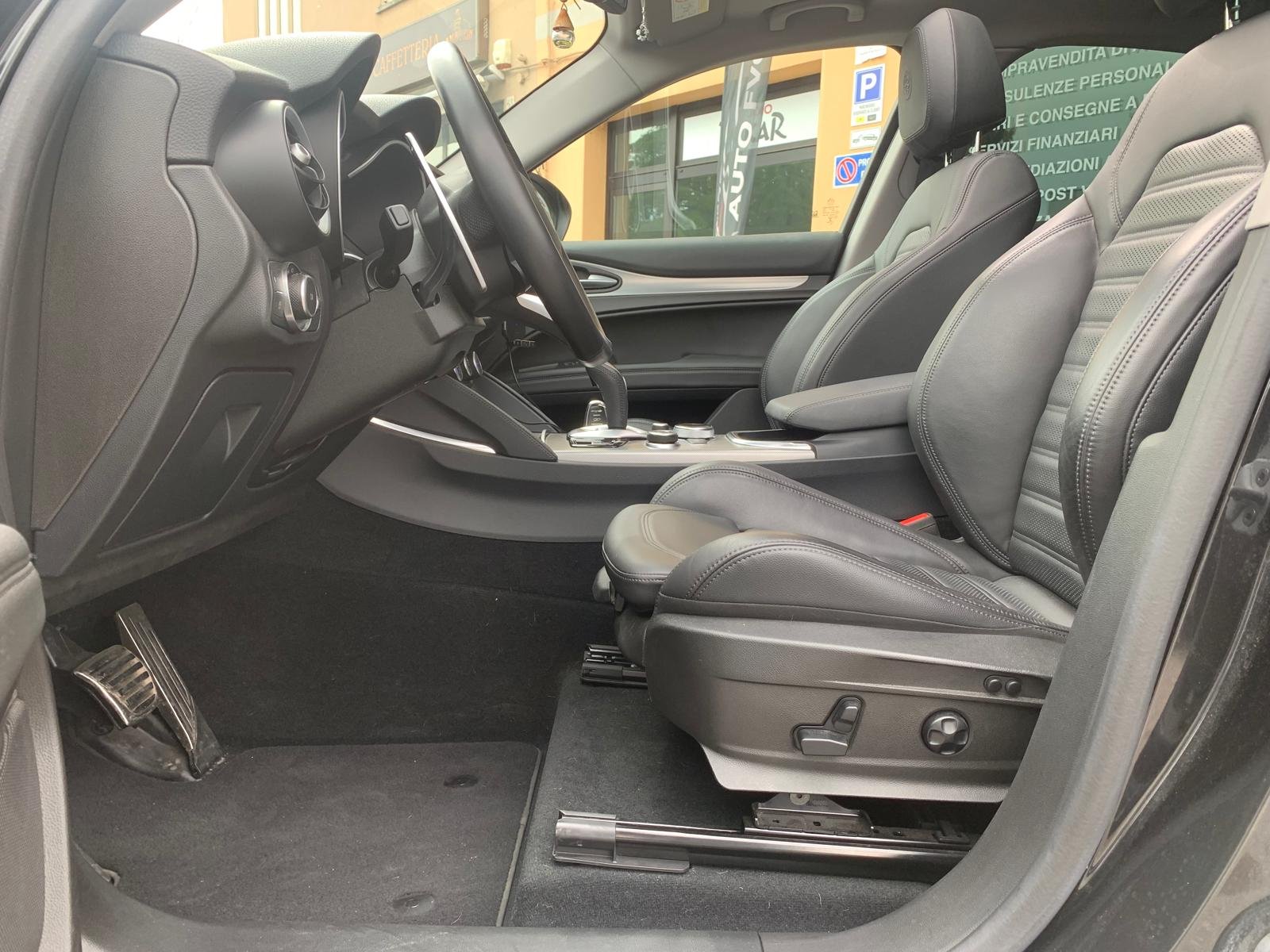 ALFA ROMEO STELVIO Q4 VELOCE