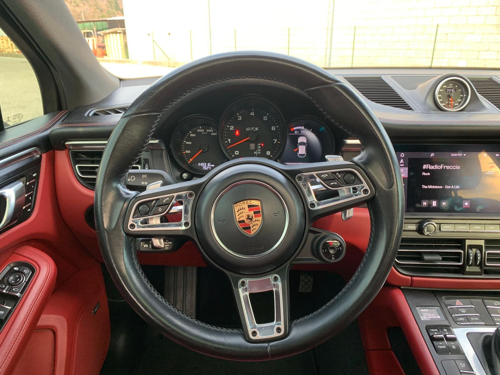 PORSCHE MACAN GTS