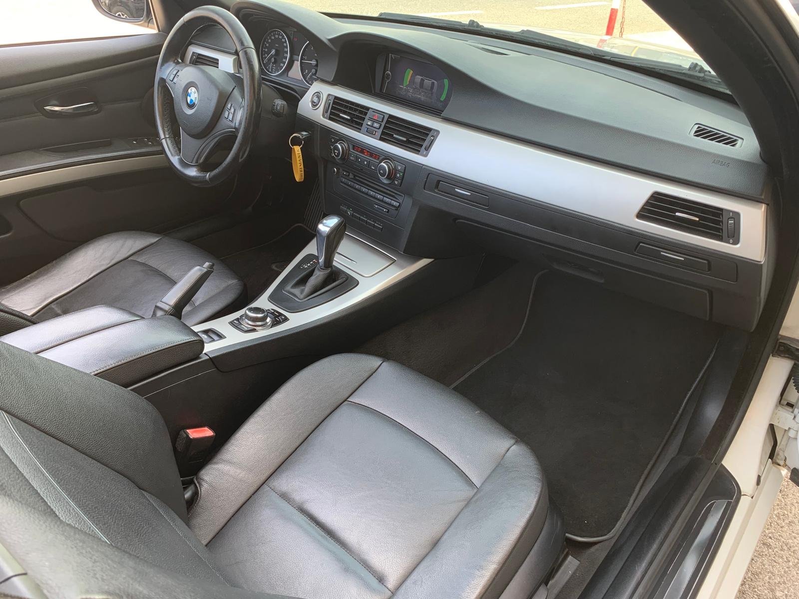 BMW E93 320d CABRIO