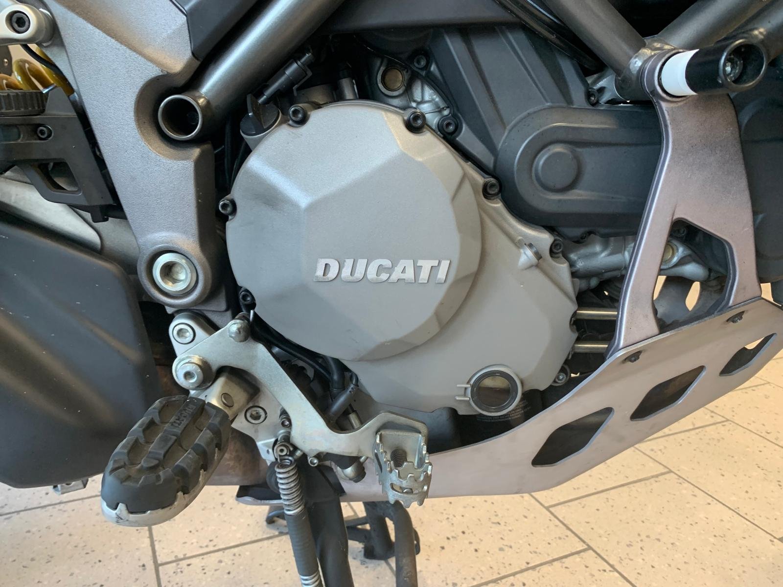 DUCATI MULTISTRADA 1200 ENDURO