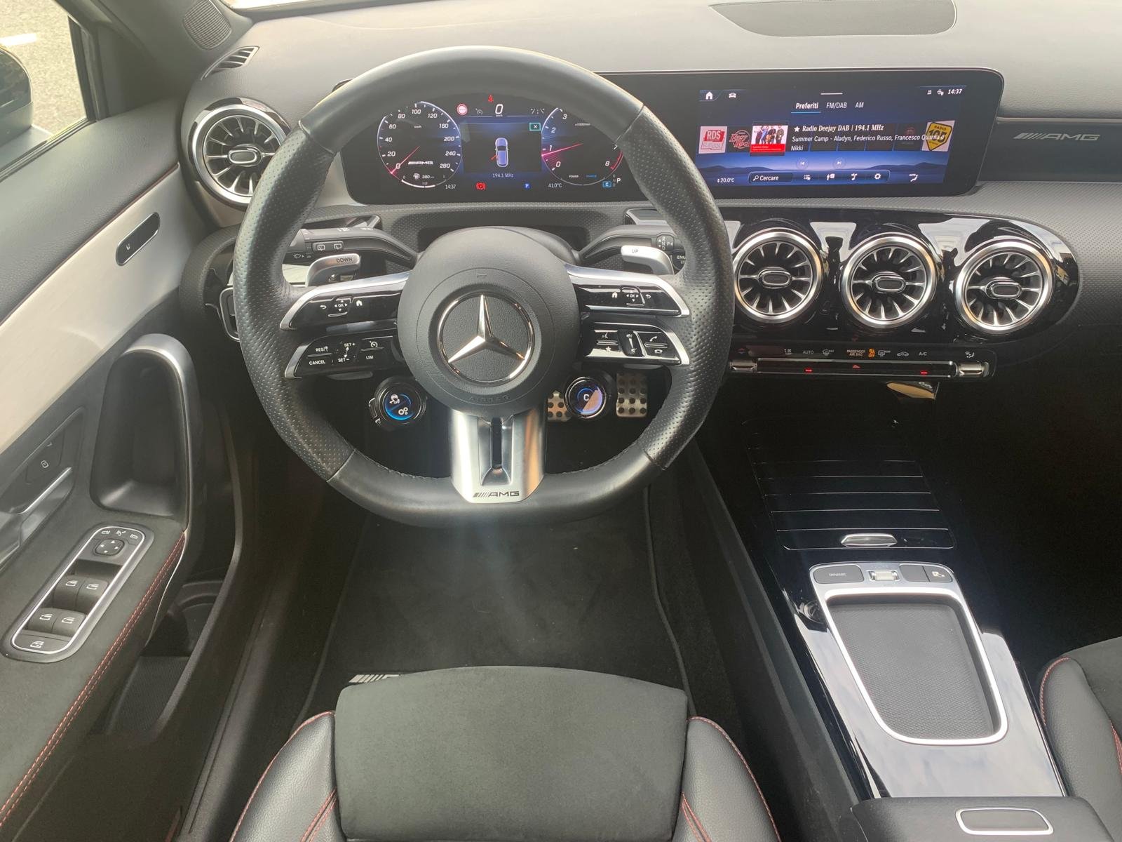 MERCEDES-BENZ A35 AMG 4MATIC