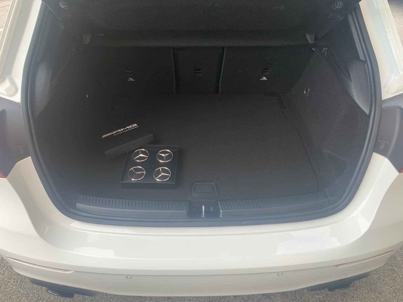 MERCEDES-BENZ A35 AMG 4MATIC
