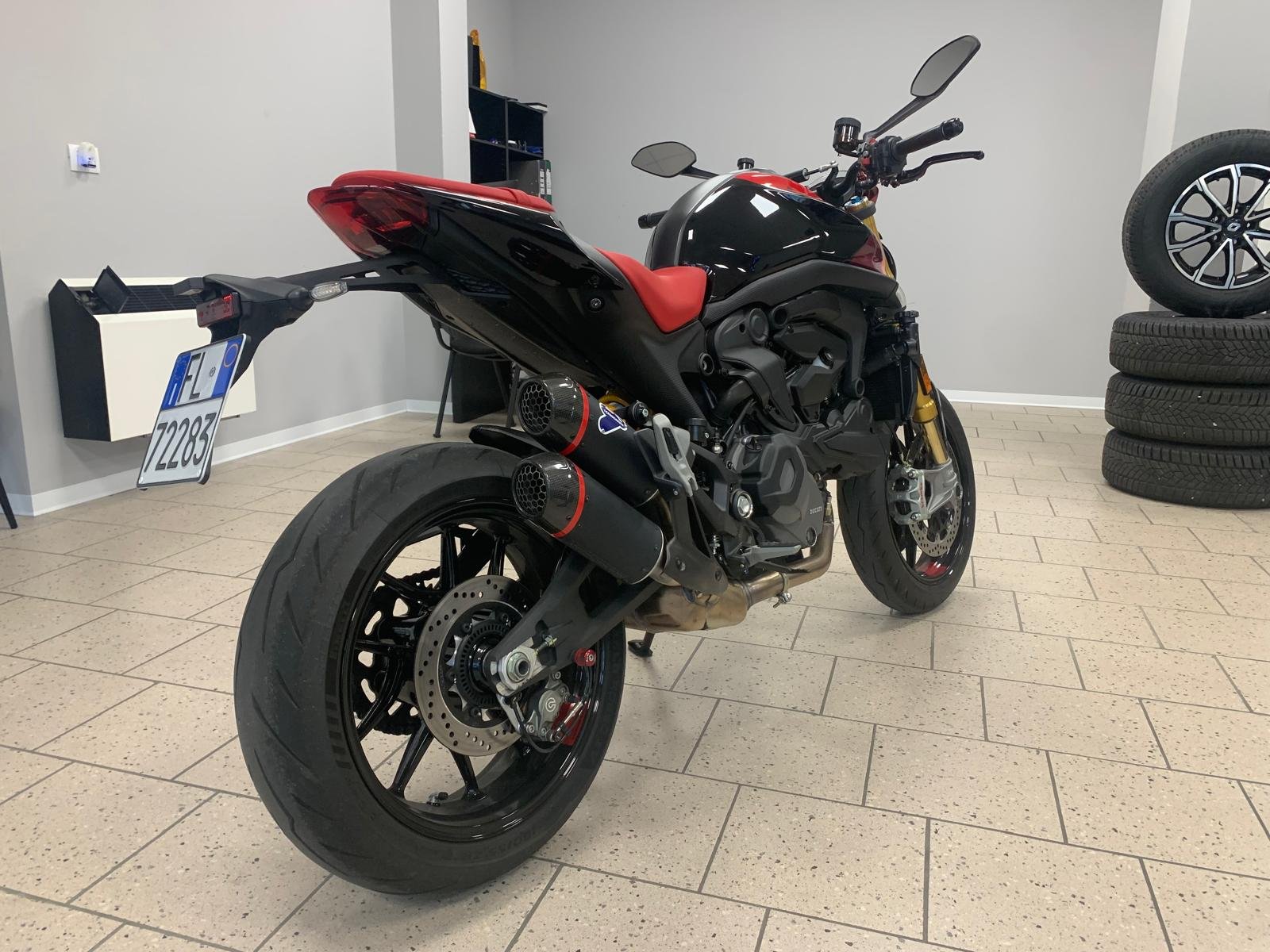 DUCATI MONSTER SP 837