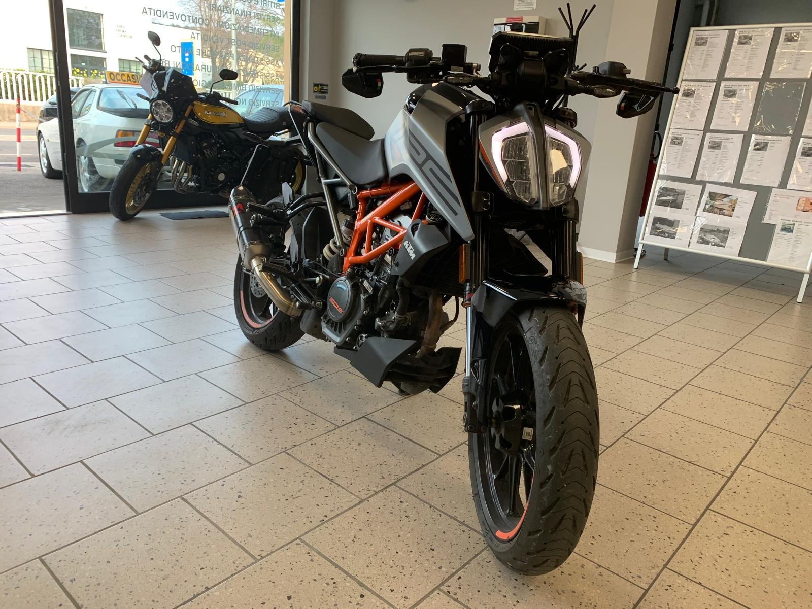 KTM DUKE 125