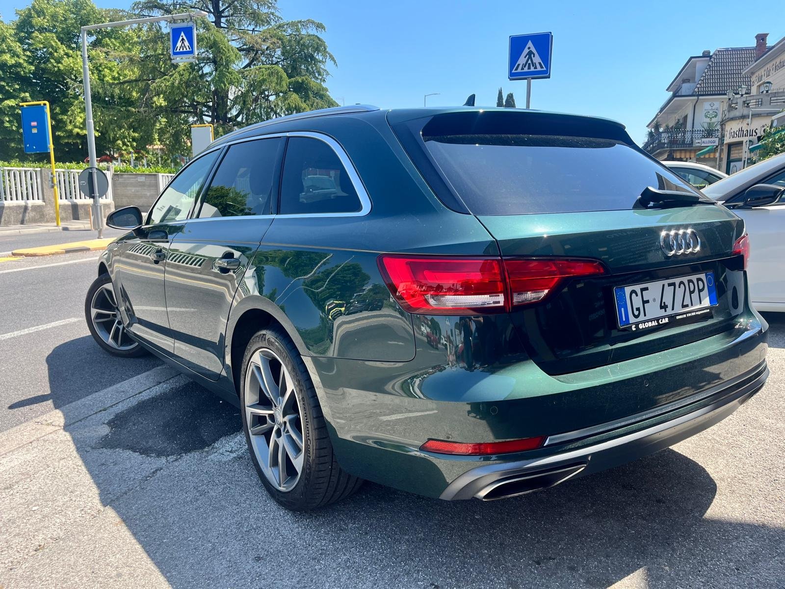 AUDI A4 AVANT