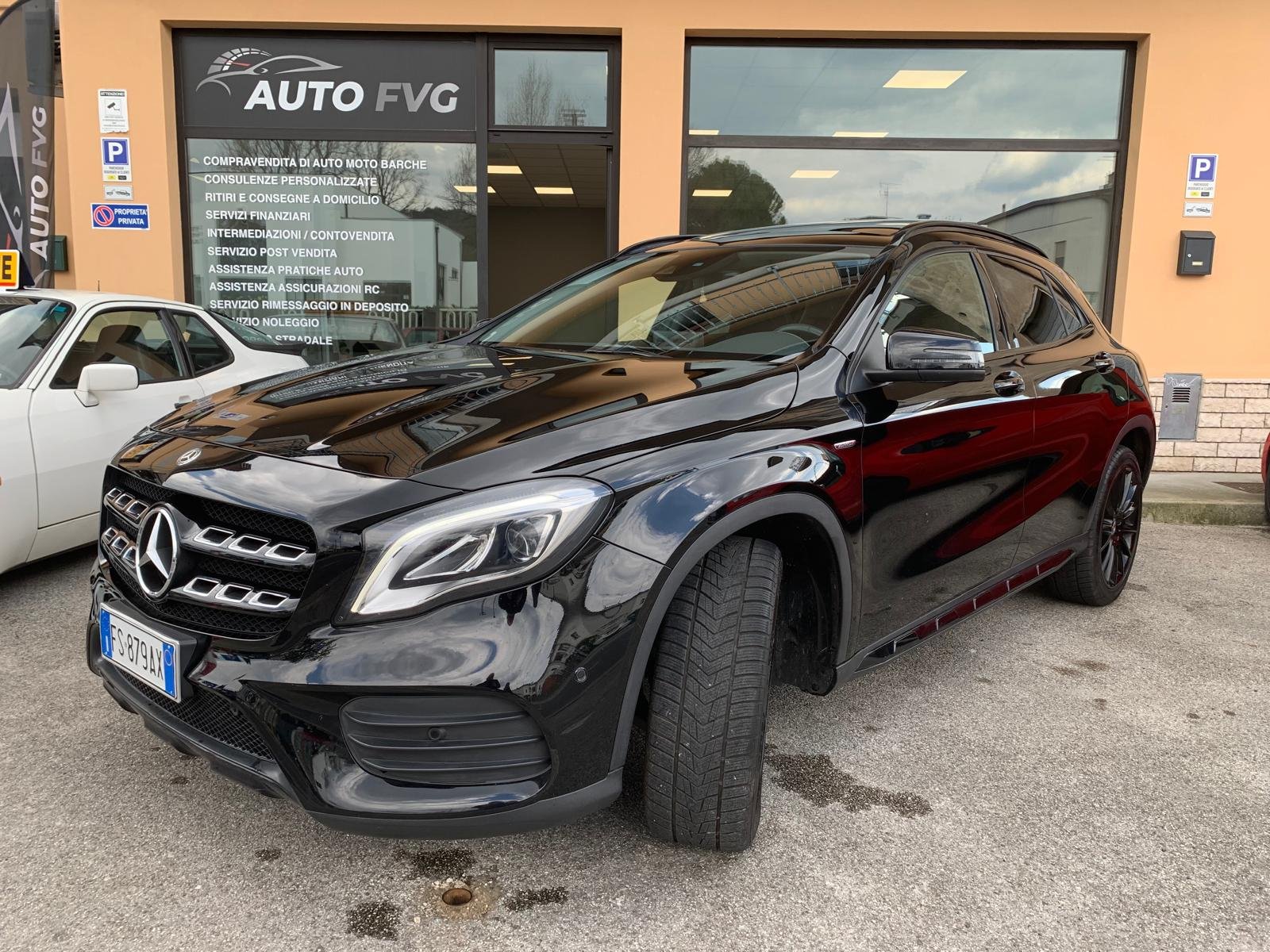 MERCEDES-BENZ GLA 180 EDITION