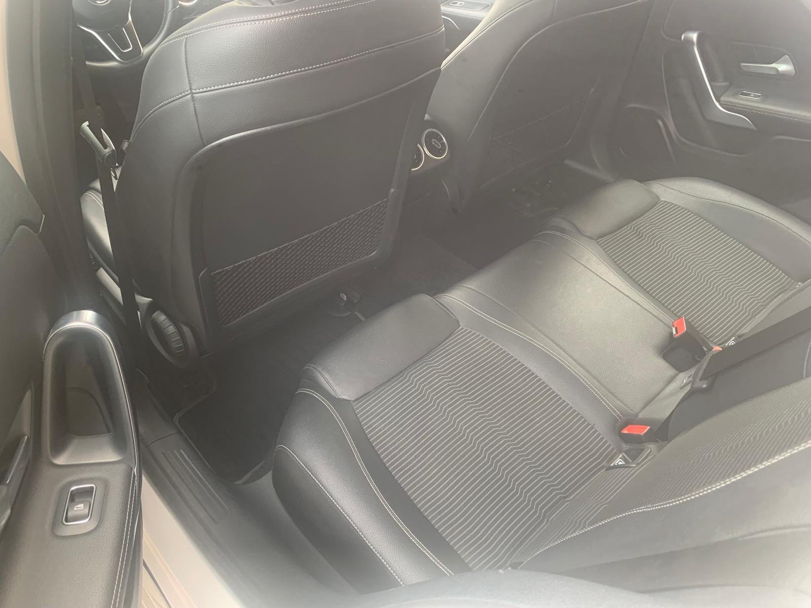 MERCEDES-BENZ A180d