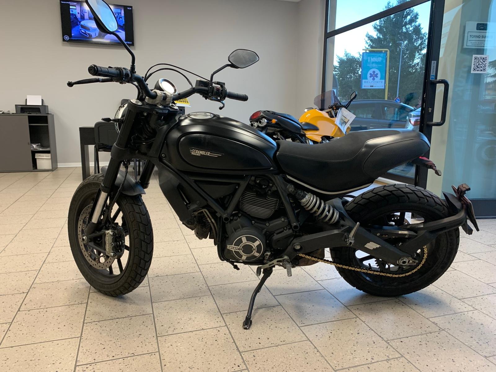 DUCATI SCRAMBLER 803