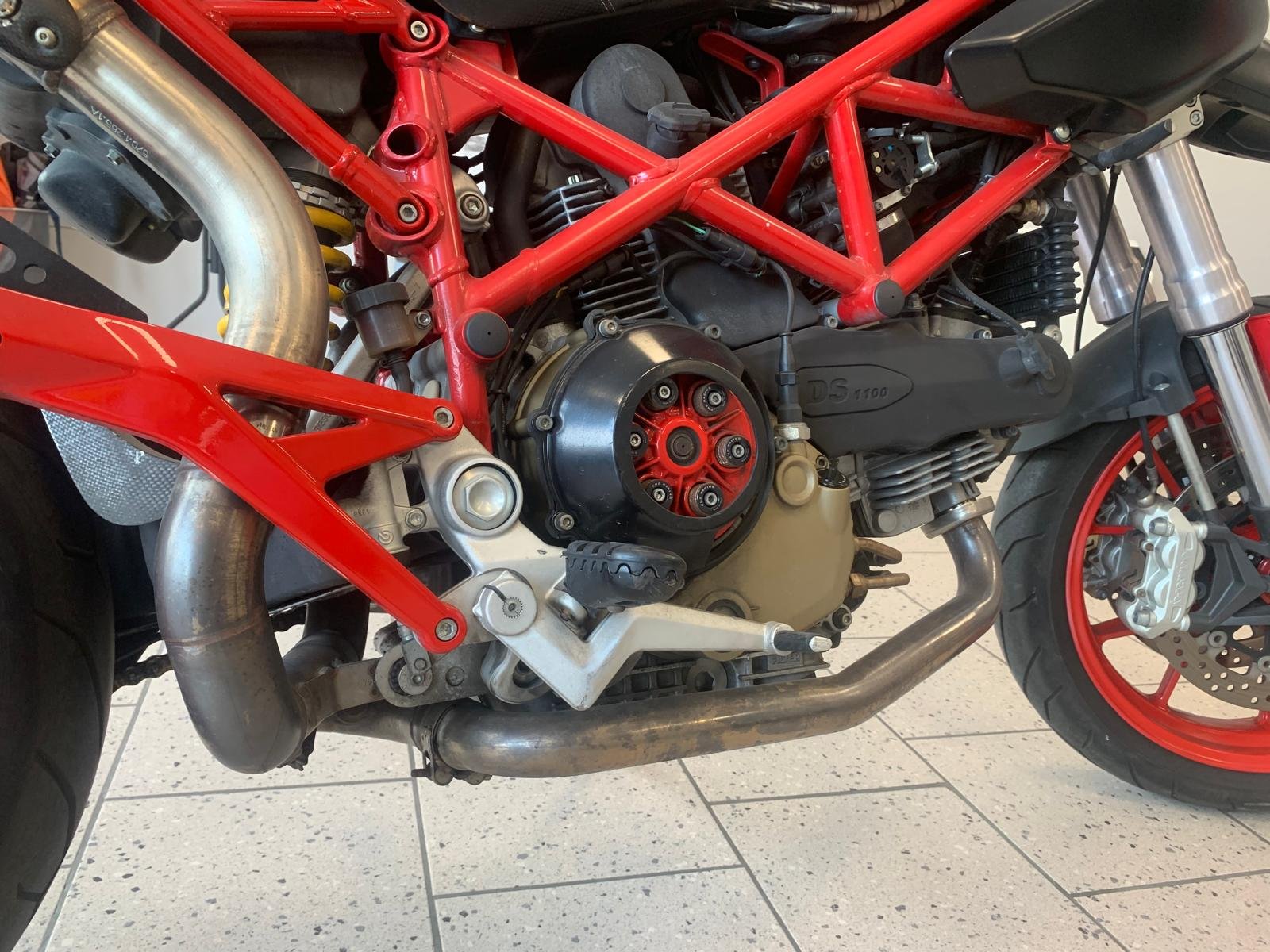 DUCATI HYPERMOTARD