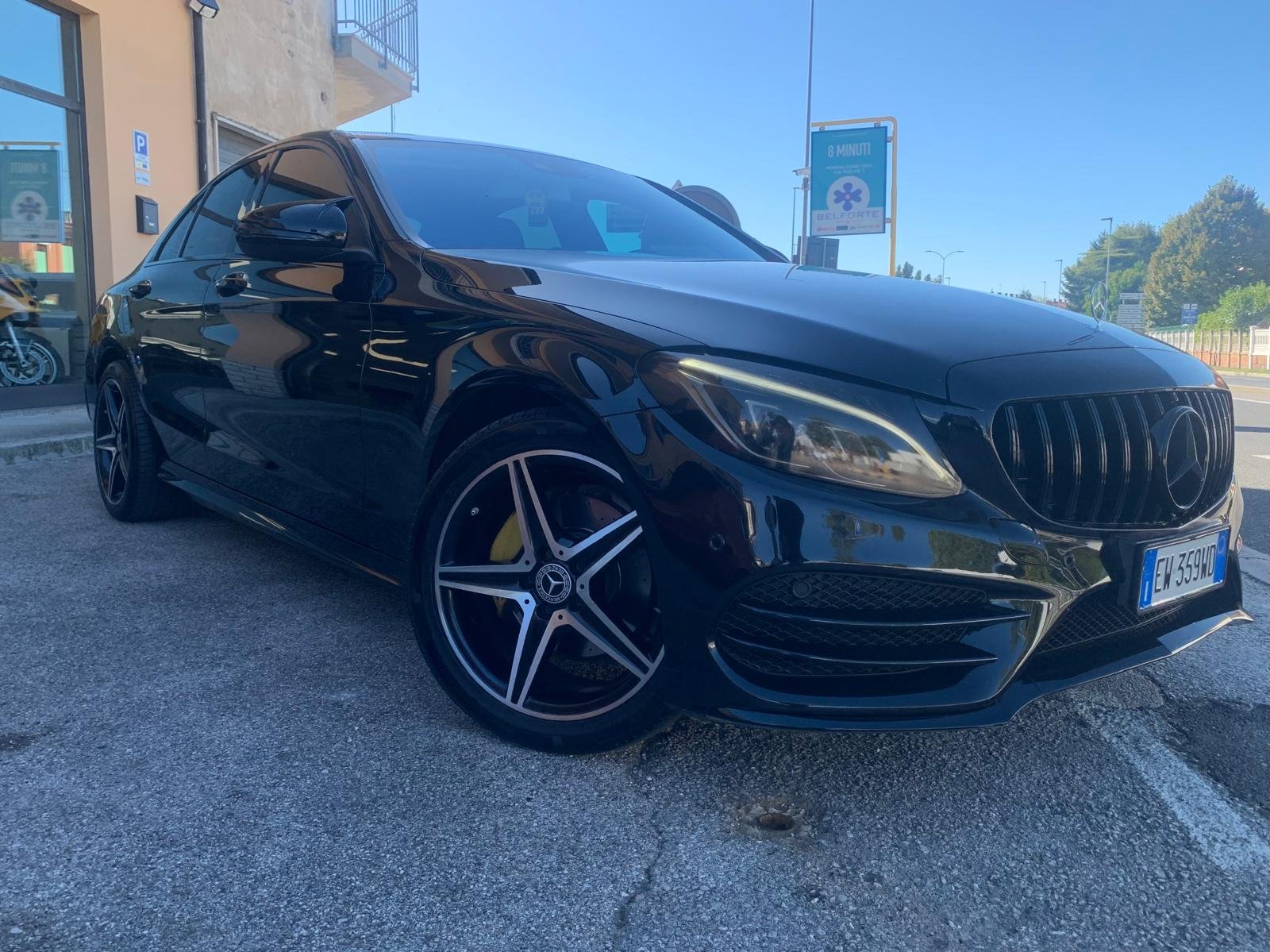 MERCEDES-BENZ C220