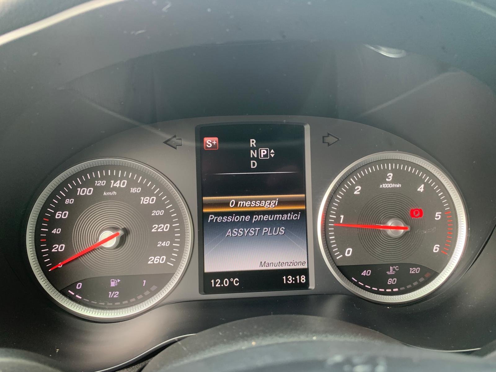 MERCEDES-BENZ C 200 d