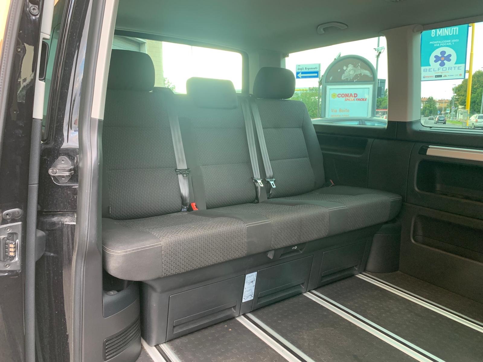 VOLKSWAGEN MULTIVAN T6