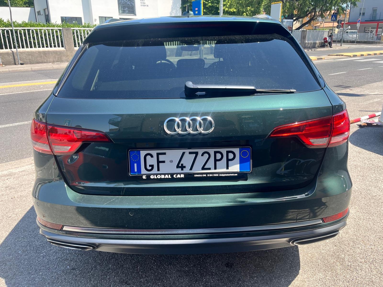 AUDI A4 AVANT