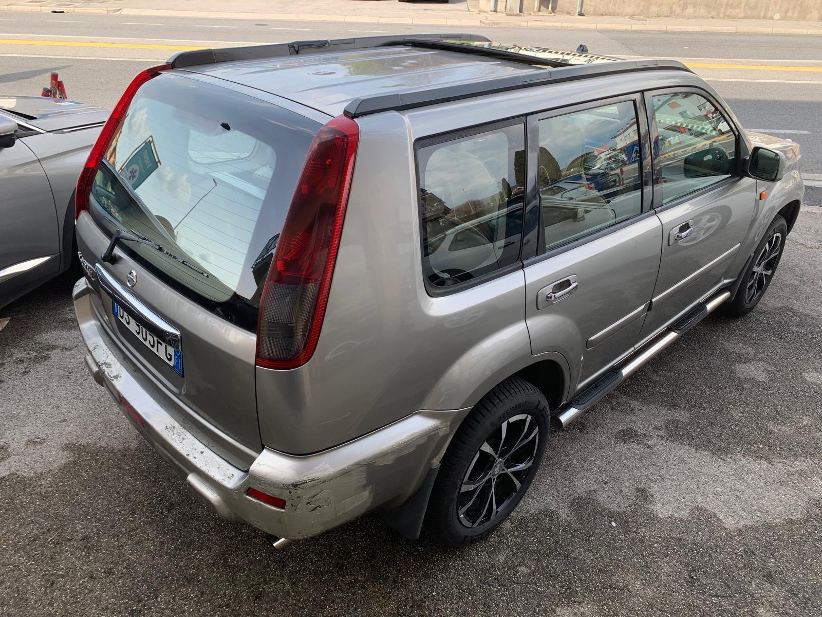 NISSAN X-TRAIL 4x4