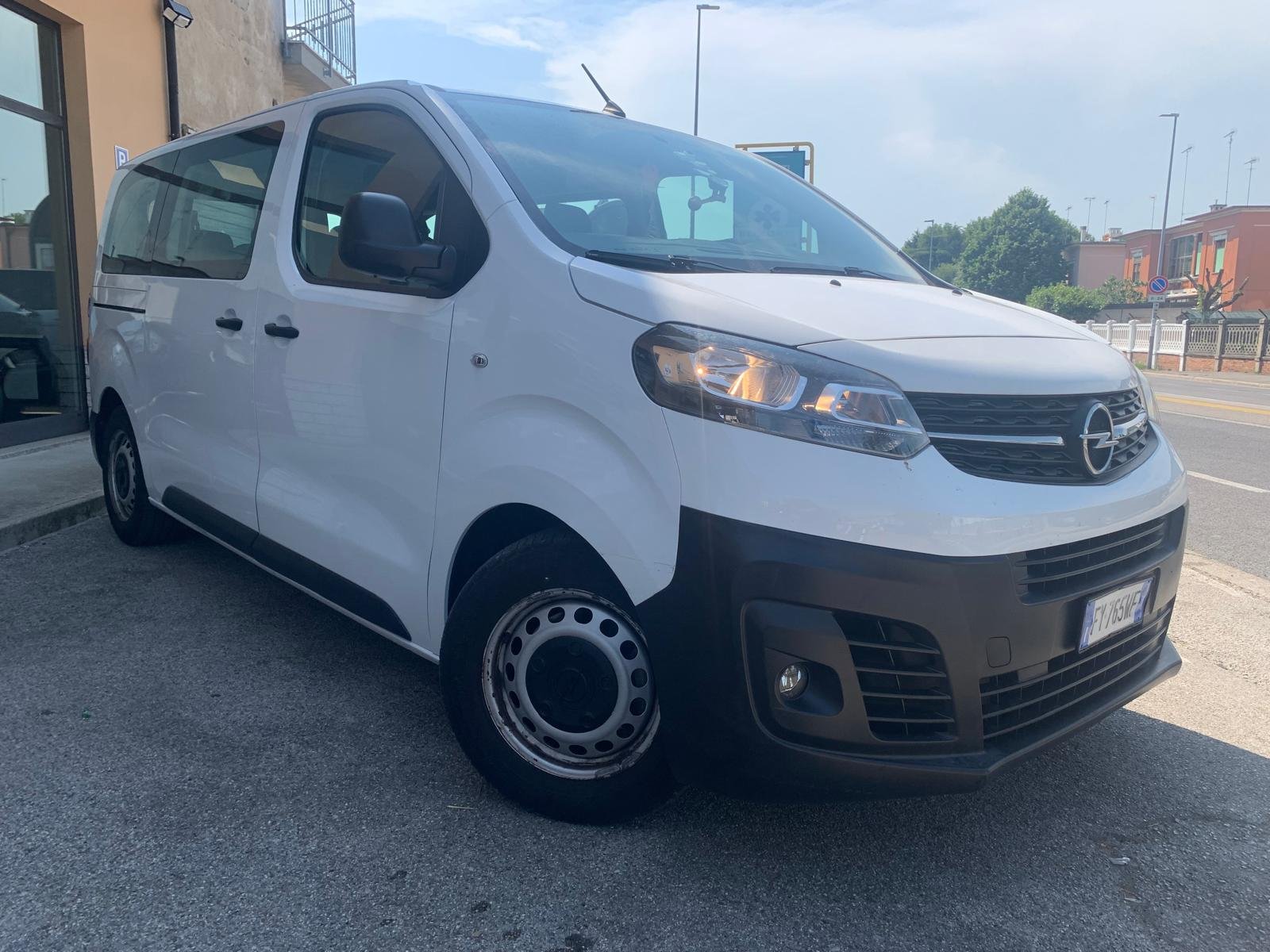 OPEL VIVARO 8 POSTI