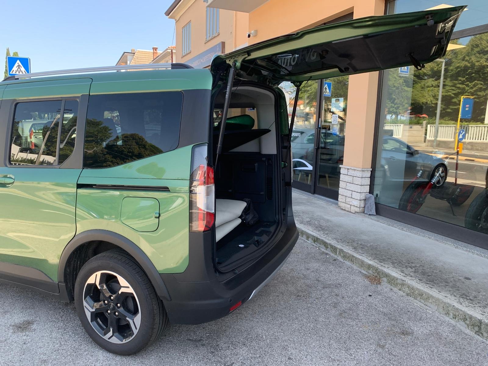 FORD TOURNEO COURIER